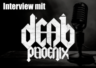 Interview Titelbuld mit Logo und Mikrofon im Hintergrund