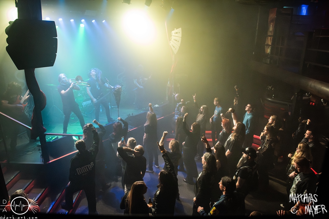 Kurzbericht: Sear Bliss auf Heavenly Down Tour im Backstage München am ...