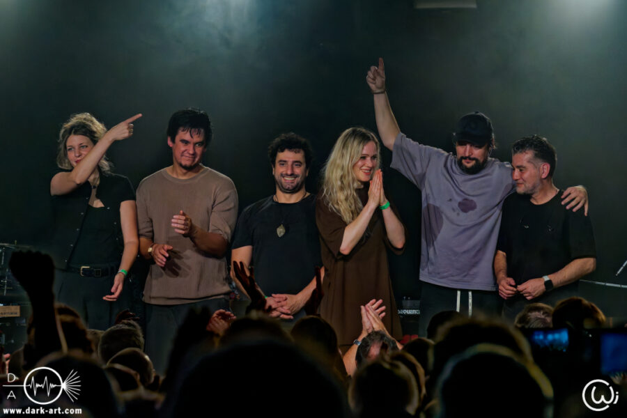 Anika_Nilles_ft_Nevell-ColosSaal-Aschaffenburg-09-10-2025-CWi-22 Anika Nilles ft. Nevell - False Truth Tour - Bandfoto - Colos-Saal – Aschaffenburg