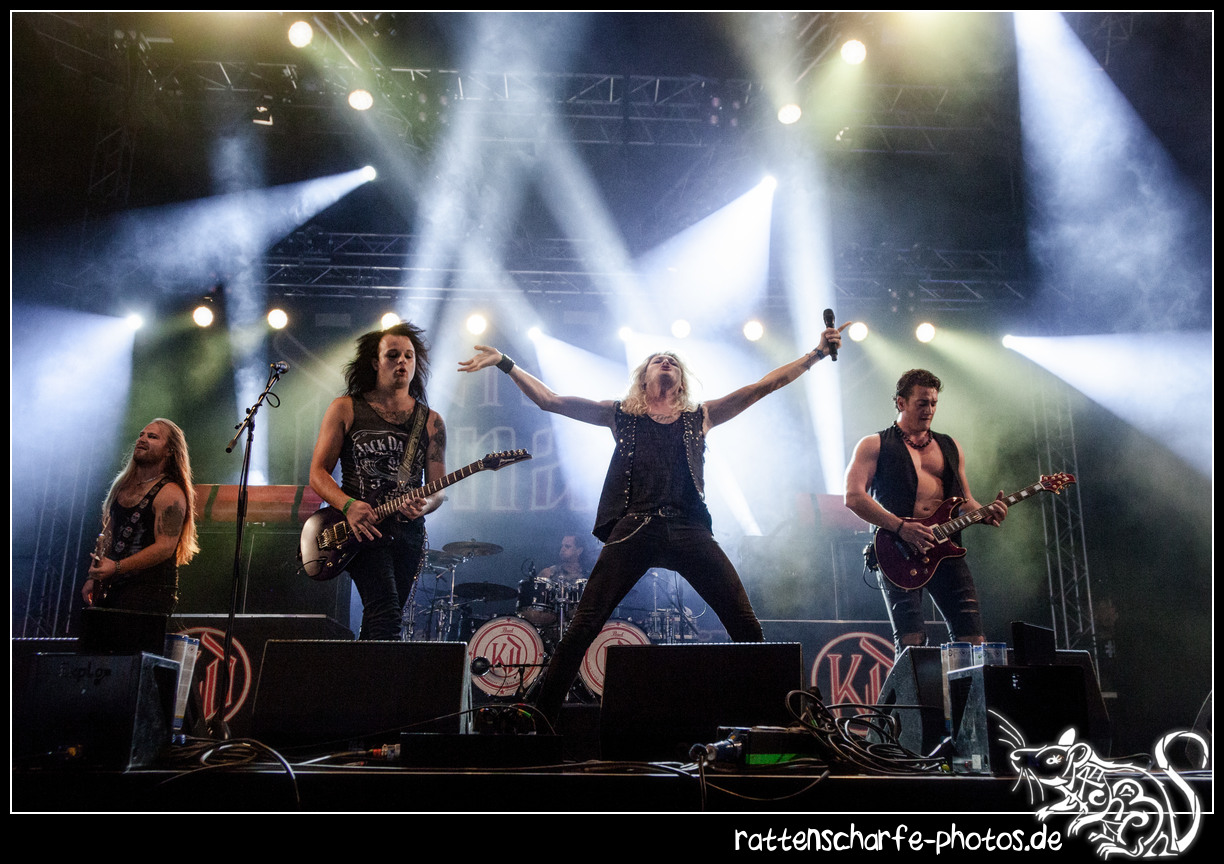 2017-08-04_kissin_dynamite__wacken-294