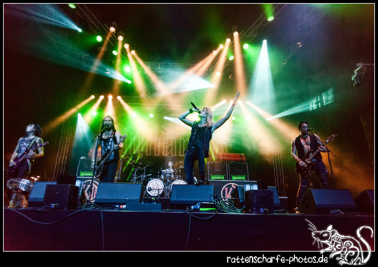 2017-08-04_kissin_dynamite__wacken-322