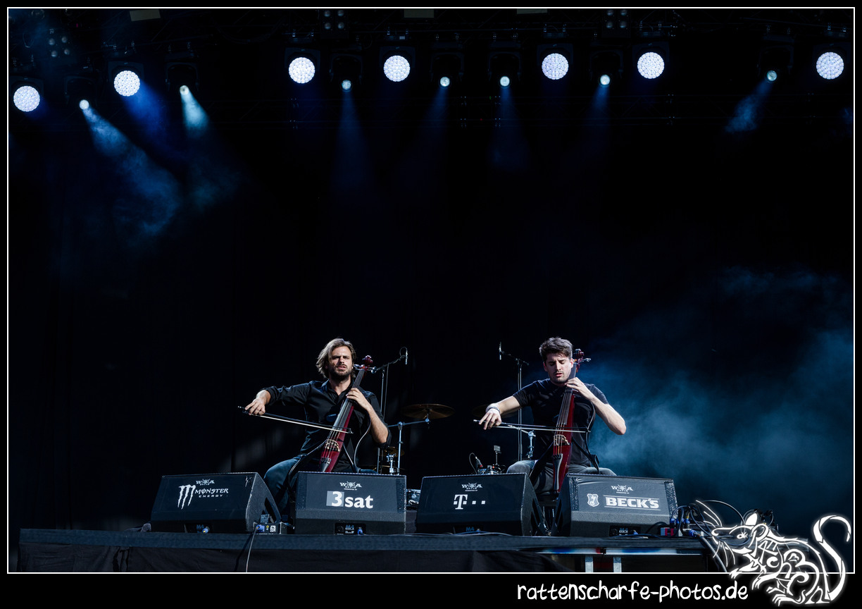 2018-08-03_2_cellos__wacken-008