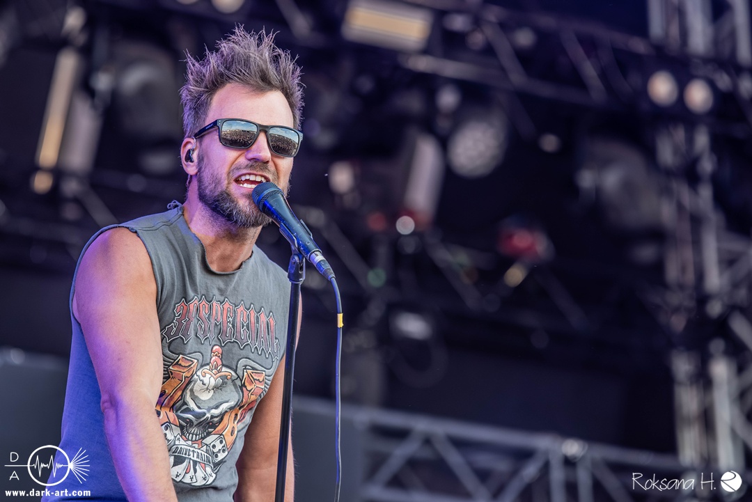 the-new-roses-Rockharz-03-07-2025-RH-RH2_7432