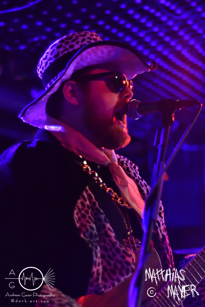 Tonight_We_Hunt_08_COR_0519