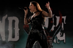 Beyond_the_black_7277