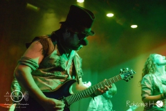 Circus of FoolsDSC_0345