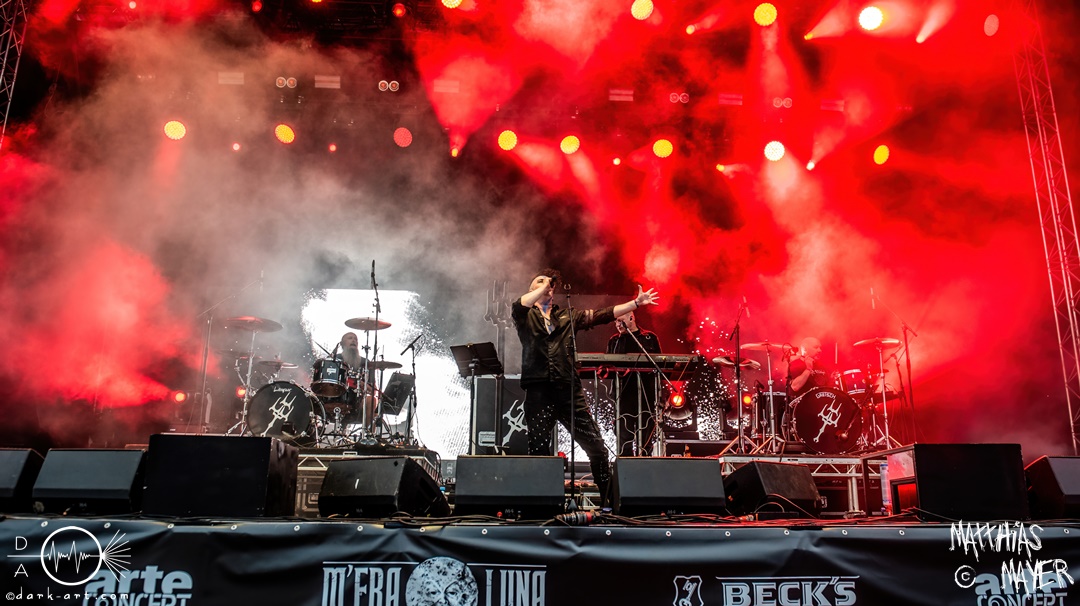 Project-Pitchfork-Mera-Luna-12-08-2023-MM-4548-denoised