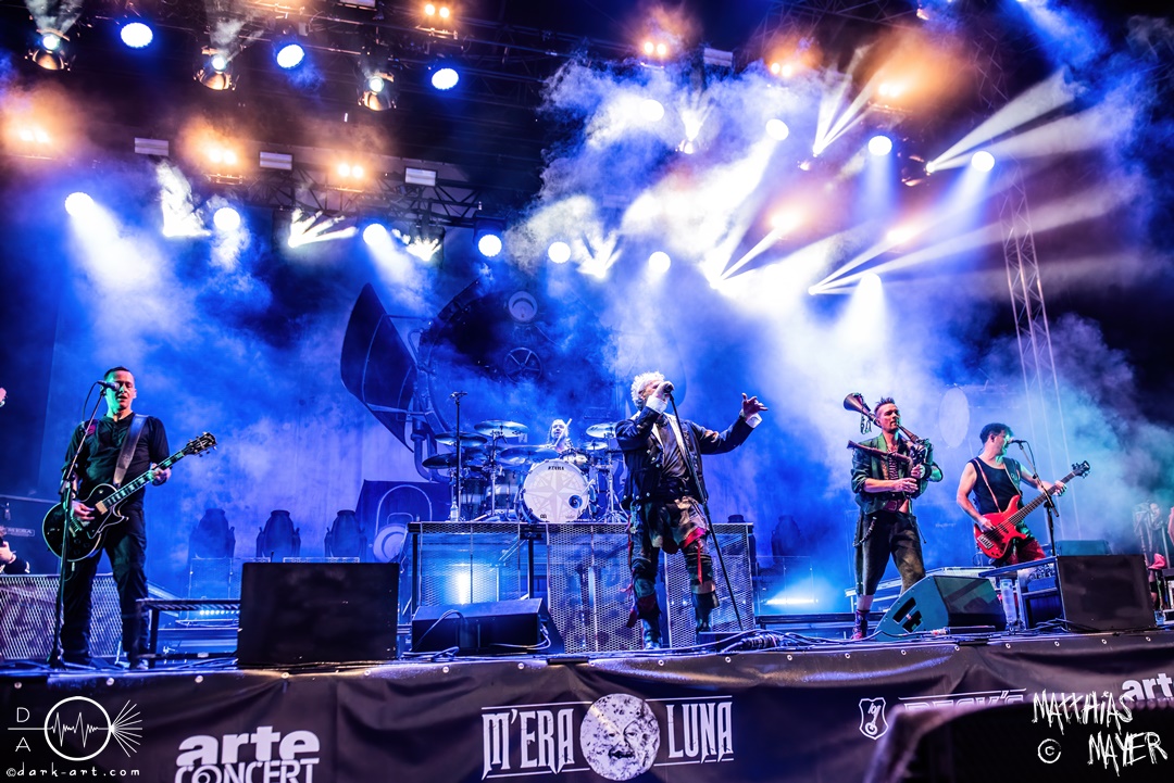 In-Extremo-Mera-Luna-12-08-2023-MM-4863-denoised