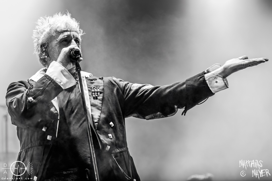 In-Extremo-Mera-Luna-12-08-2023-MM-6222-denoised