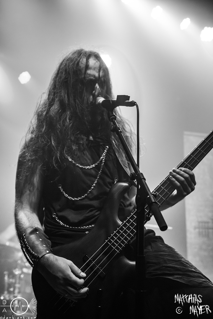 Eridu-Heavenly-Down-Tour-Backstage-Muenchen-13-10-2024-MM-SB1_1950-Verbessert-RR