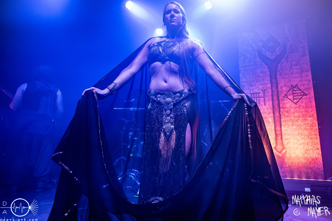 Eridu-Heavenly-Down-Tour-Backstage-Muenchen-13-10-2024-MM-SB2_6476-Verbessert-RR