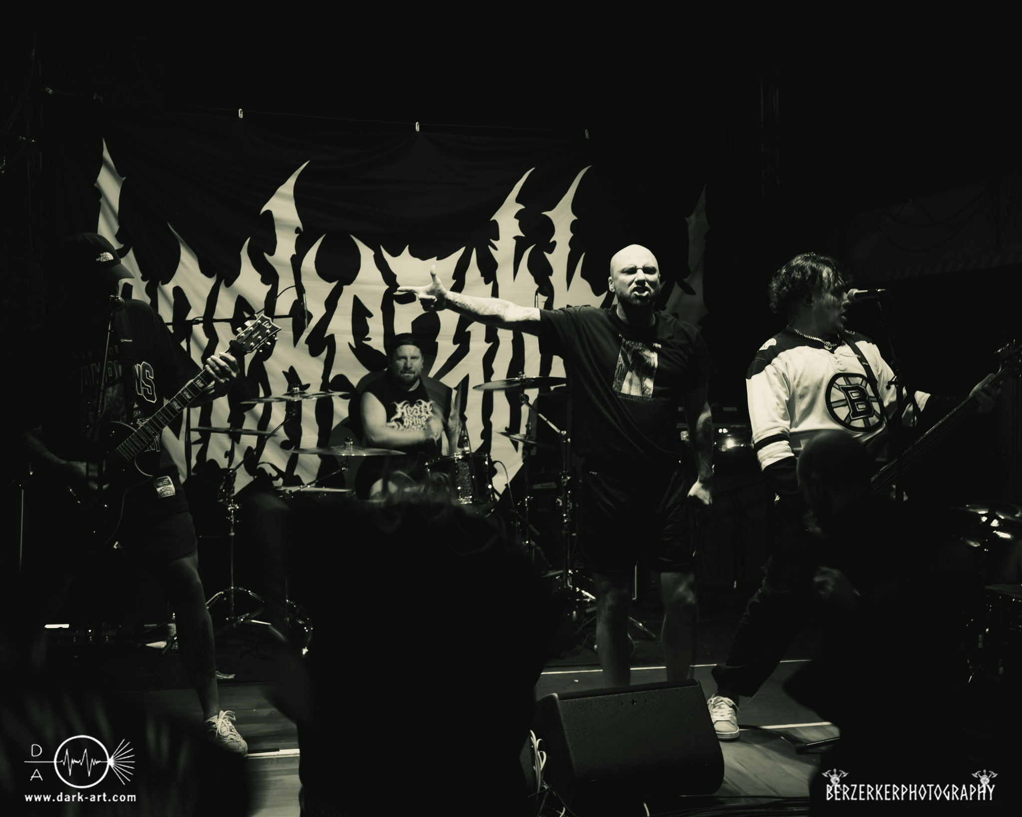 torch_it-muenster-skaters_palace-harcore_fest-2025-09-29-fs-12