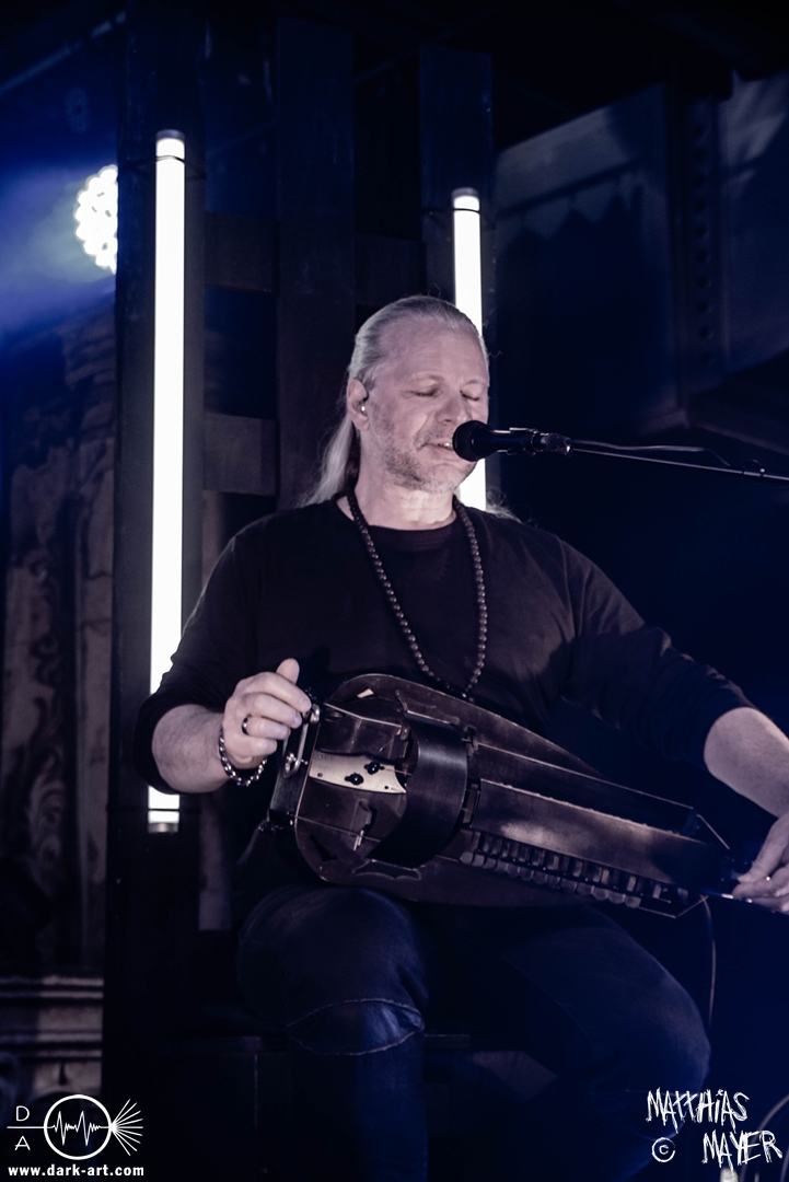 1_Subway-To-Sally-Nackt-III-Backstage-Muenchen-15-04-2026-MM-SN1_7024