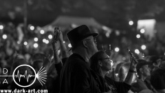 1_crowd