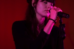 emymhl211219_006