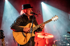 Eric-Fish-and-Friends-Nuernberg-Gezeiten-24-01-2023-rh-EFF_6989-DeNoiseAI-severe-noise