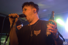 AKK3IMG_0588X-low-light