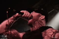 crwnmag25DSC_8650X-low-light