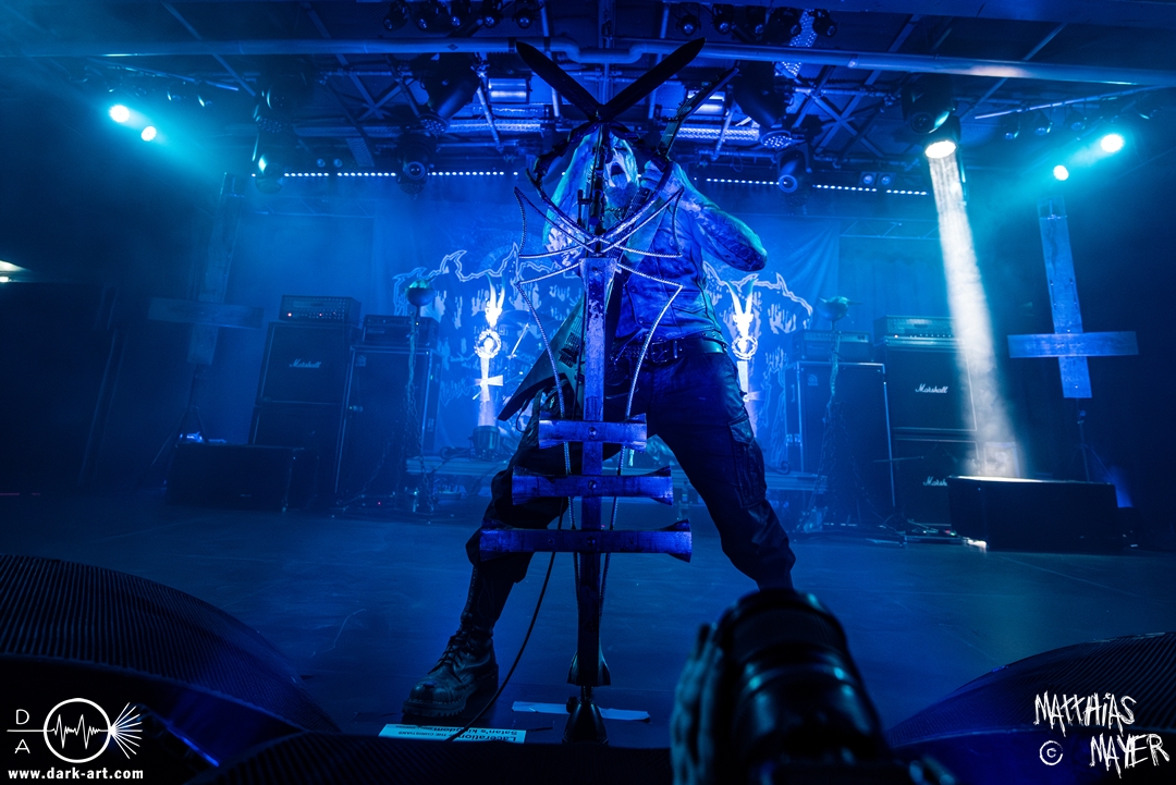 Belphegorl-Dark-Easter-Metal-Meeting-Backstage-Muenchen-19-04-2025-DE2_4844-Verbessert-RR