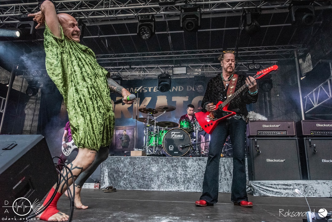 Knorkator-Schlosshof-Festival-2024-Samstag-rh-1032