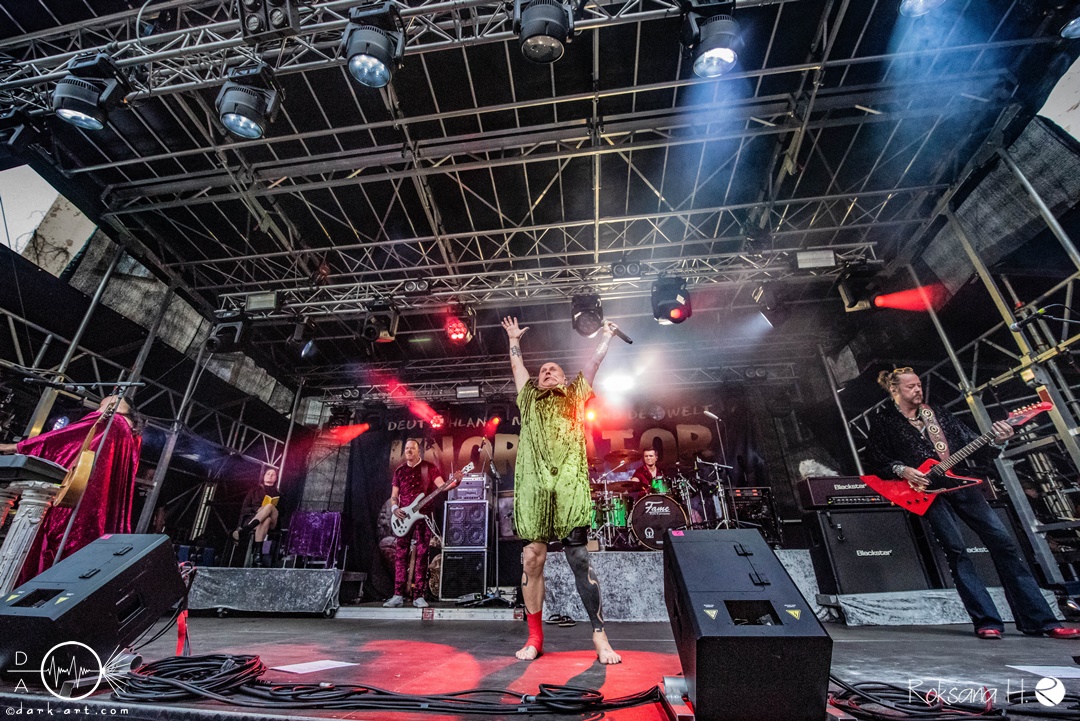 Knorkator-Schlosshof-Festival-2024-Samstag-rh-1227