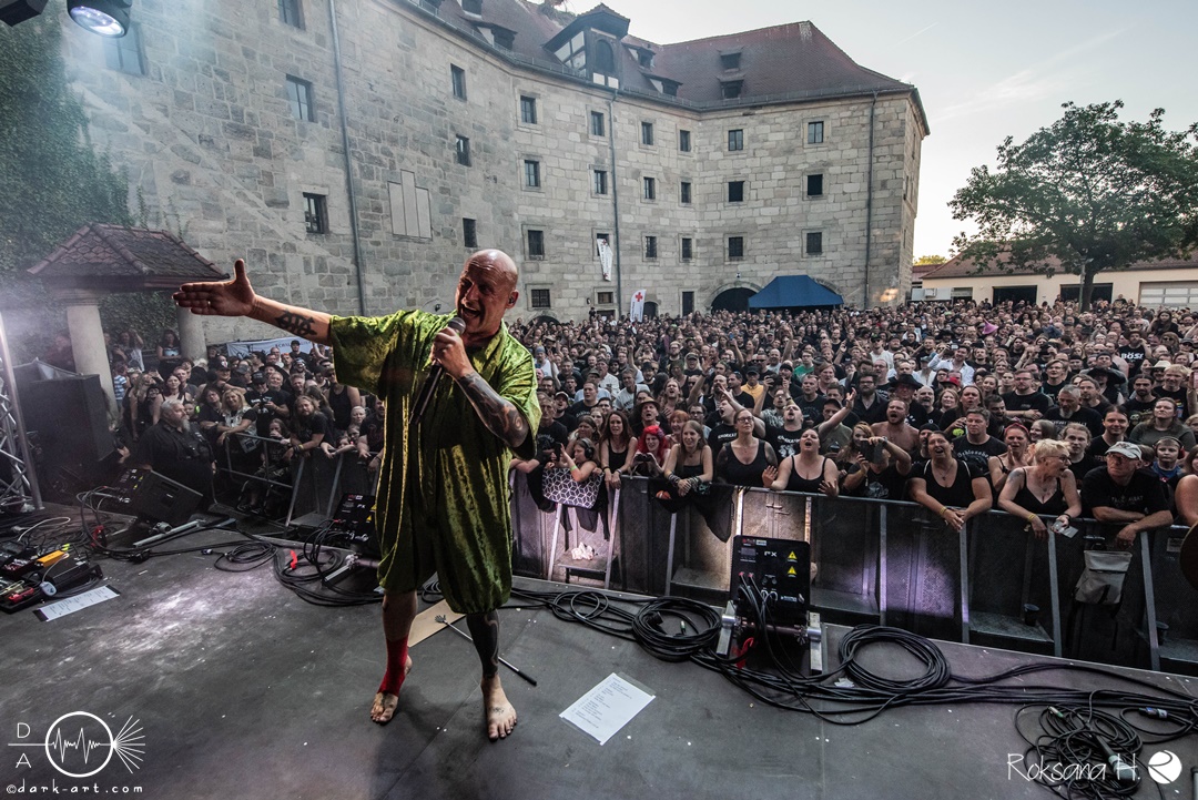 Knorkator-Schlosshof-Festival-2024-Samstag-rh-1399