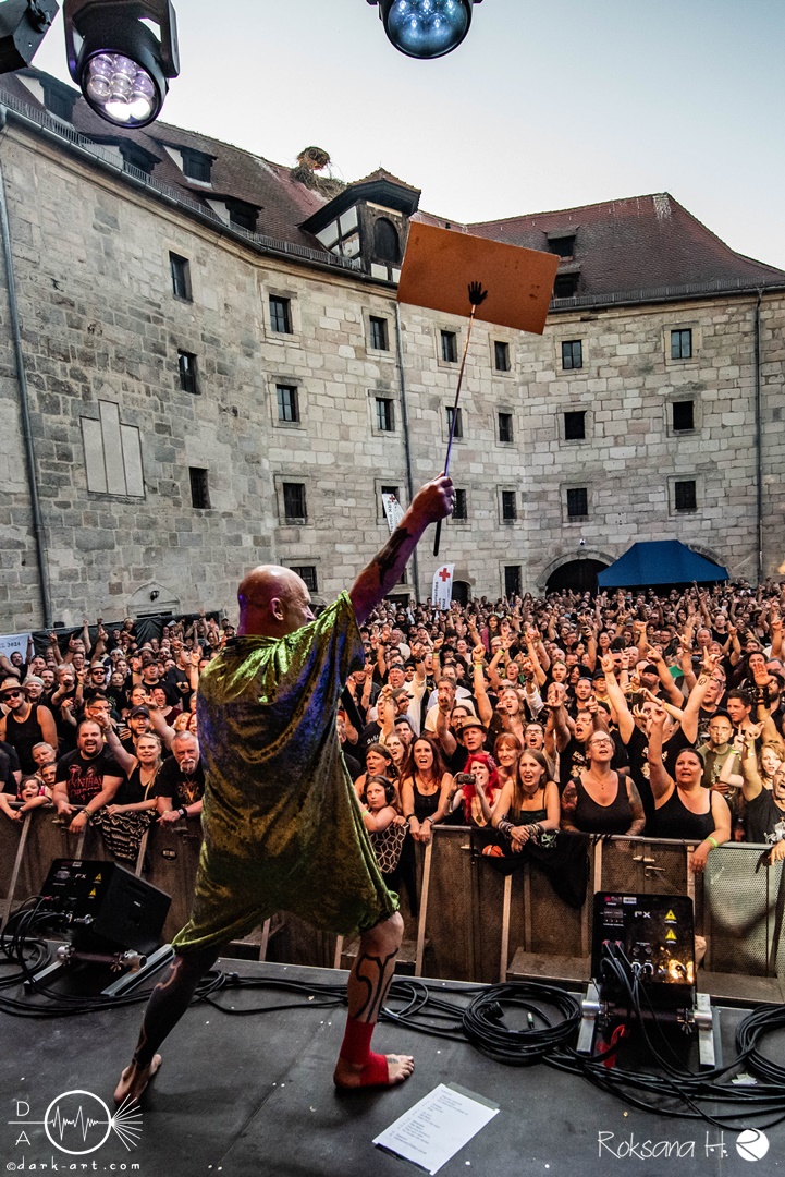 Knorkator-Schlosshof-Festival-2024-Samstag-rh-1425