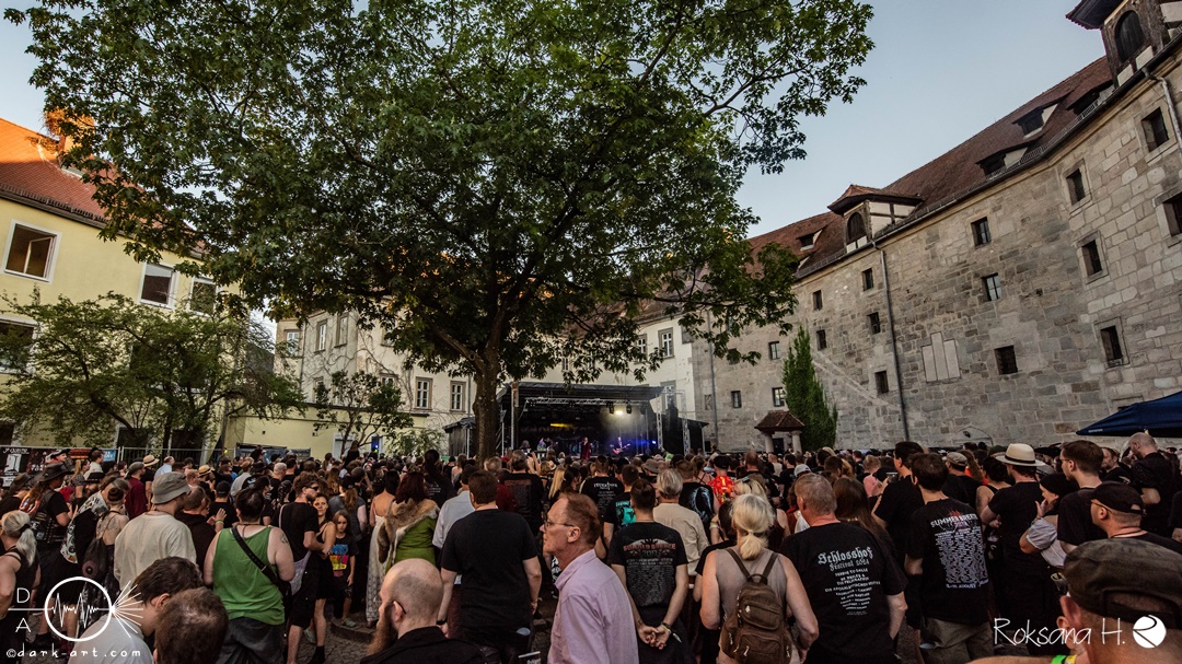 Knorkator-Schlosshof-Festival-2024-Samstag-rh-1481