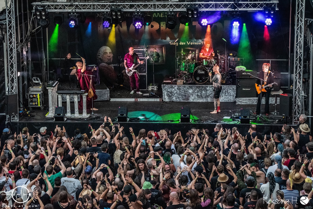 Knorkator-Schlosshof-Festival-2024-Samstag-rh-1601